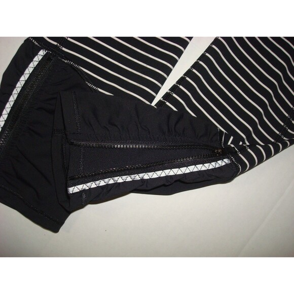 Set Lululemon sz 6 Think Fast Hoodie 4 Runday Crop Leggings Black White Stripes - Picture 2 of 9